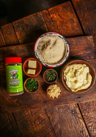 Elevate Your Game Day: The Ultimate Garlic Jalapeño Blanco Wings with Creamy Parmesan Sauce