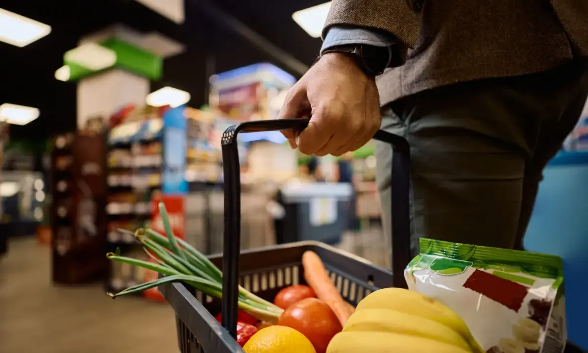 Navigating the Plate: Does Sex Dictate Optimal Vegetable Choices for Heart Health?