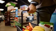 Navigating the Plate: Does Sex Dictate Optimal Vegetable Choices for Heart Health?