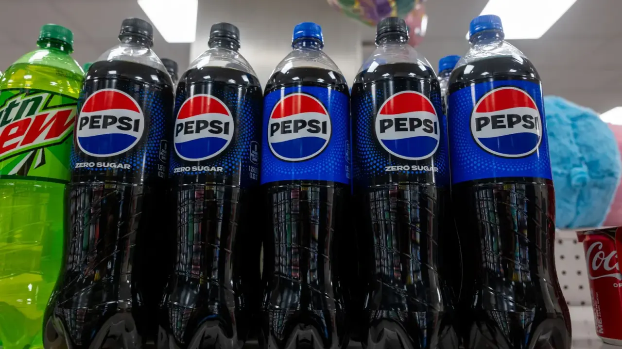PepsiCo Navigates Beverage Headwinds with Strategic Realignment and Innovation Push