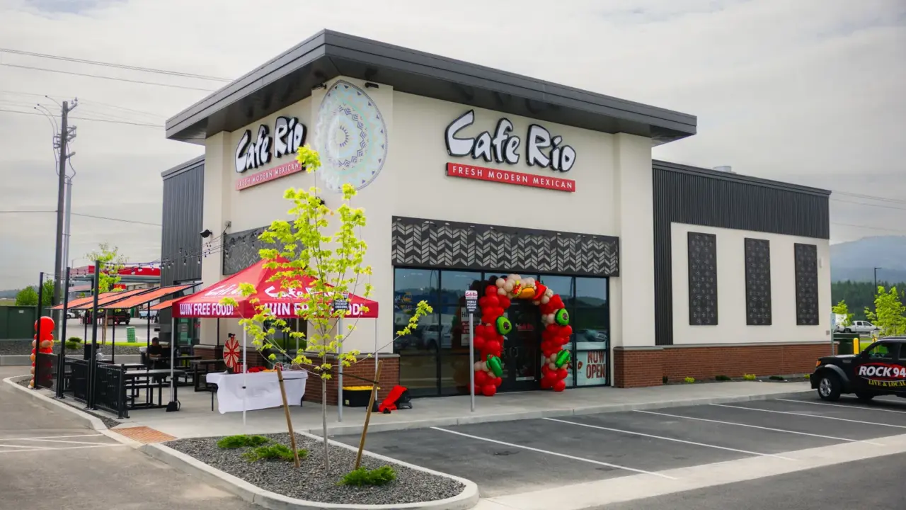 Strategic Leadership Overhaul: Cafe Rio Mexican Grill Signals Aggressive Growth Phase with C-Suite Appointments