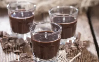 The Alchemy of Nostalgia: Reimagining the Tootsie Roll Through Modern Mixology