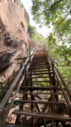 The Ascent to Enlightenment: Exploring Wat Phu Tok, Thailand’s Most Precarious Pilgrimage