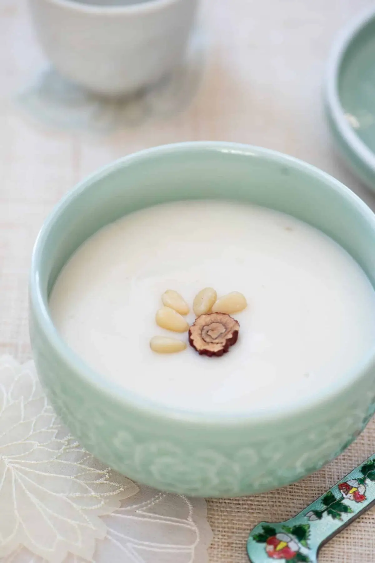 The Elegance of Simplicity: The Cultural and Nutritional Resurgence of Korean Jatjuk