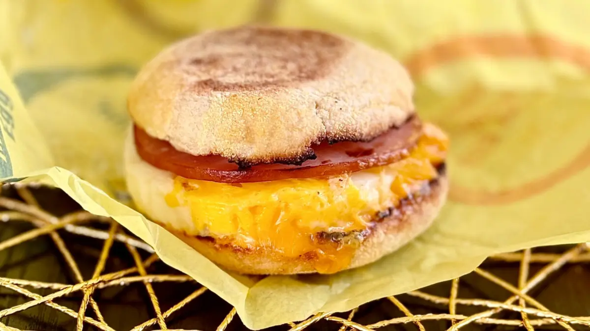The Golden Standard: How a Simple Butter Request is Redefining the McDonald’s Breakfast Experience