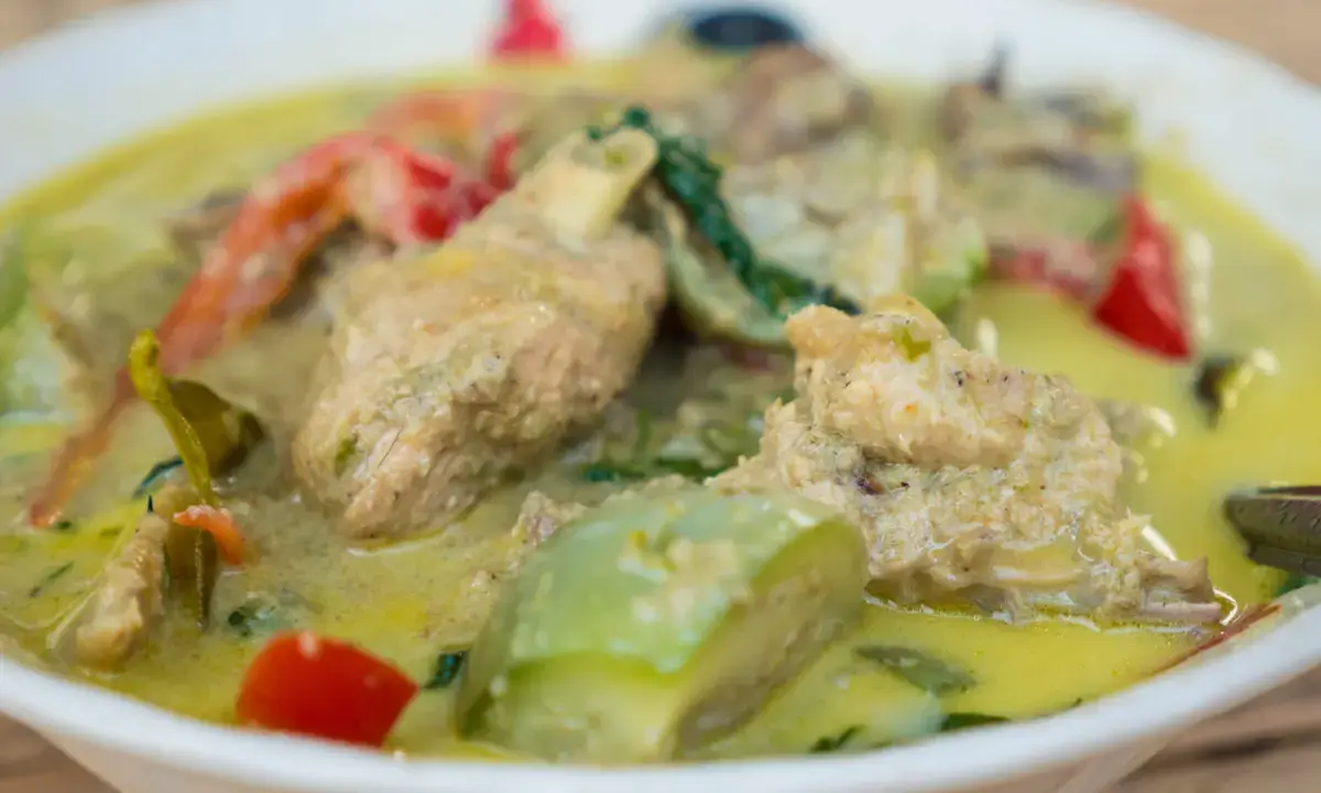 The Heart of Thailand: A Culinary Journey into Authentic Green Curry