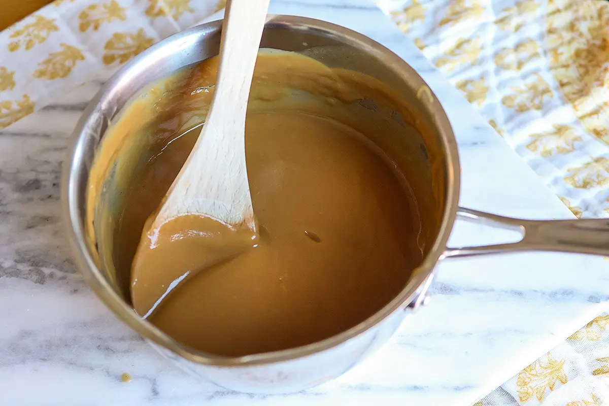 The Secret Ingredient: How Caramelized Onion Miso Gravy is Revolutionizing Plant-Based Comfort Food