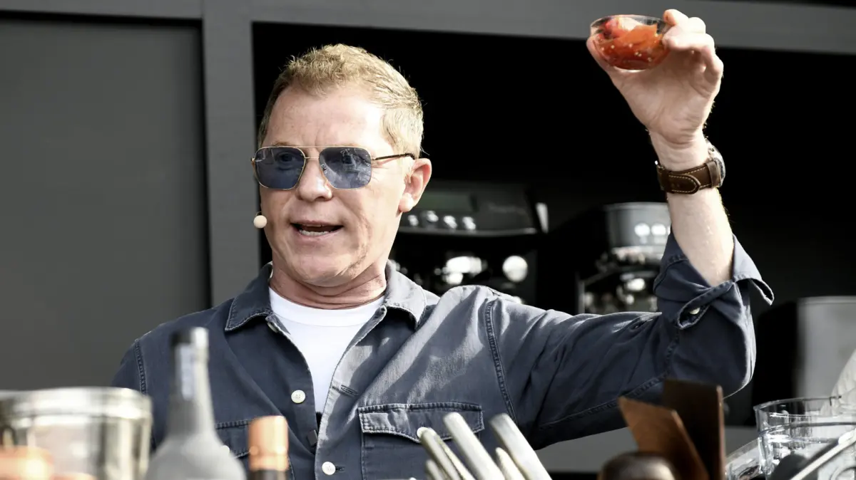 The Sizzle of Success: Why Bobby Flay Swears by Avocado Oil for the Perfect Ribeye