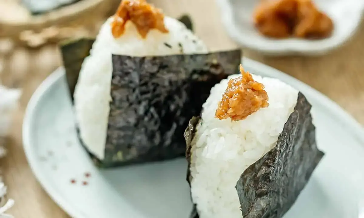 The Timeless Architecture of the Umeboshi Onigiri: Exploring Japan’s Most Iconic Comfort Food