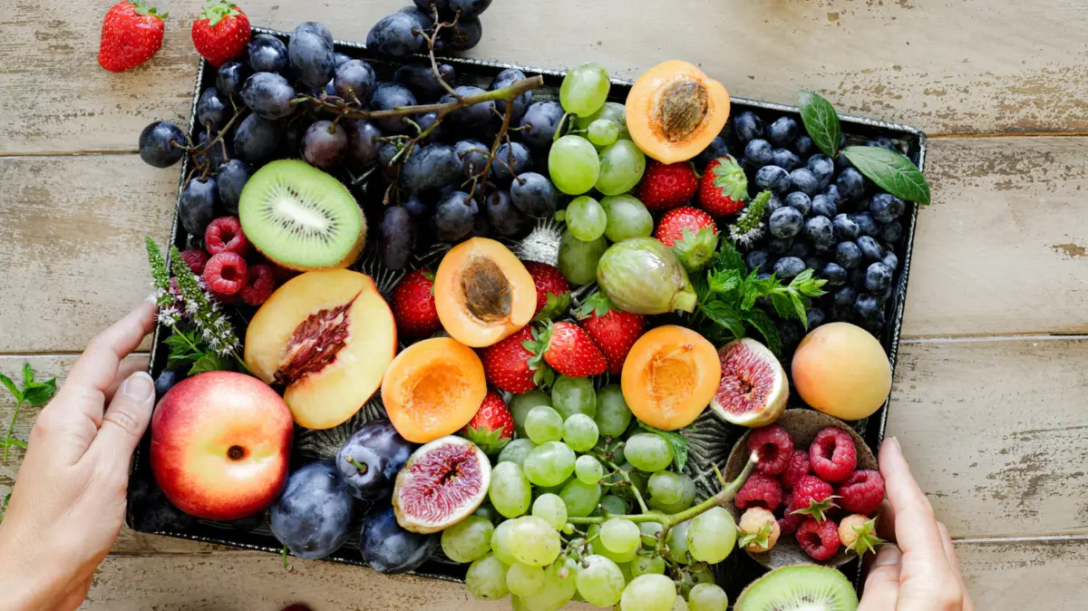 The Tropical Powerhouse: Why Passion Fruit Reigns Supreme in the Fiber Hierarchy