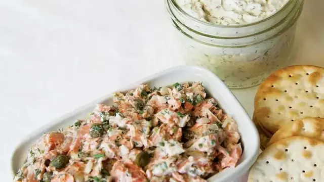 The Ultimate Guide to Cold-Weather Potluck Feasts: Bringing Warmth and Flavor to Every Gathering