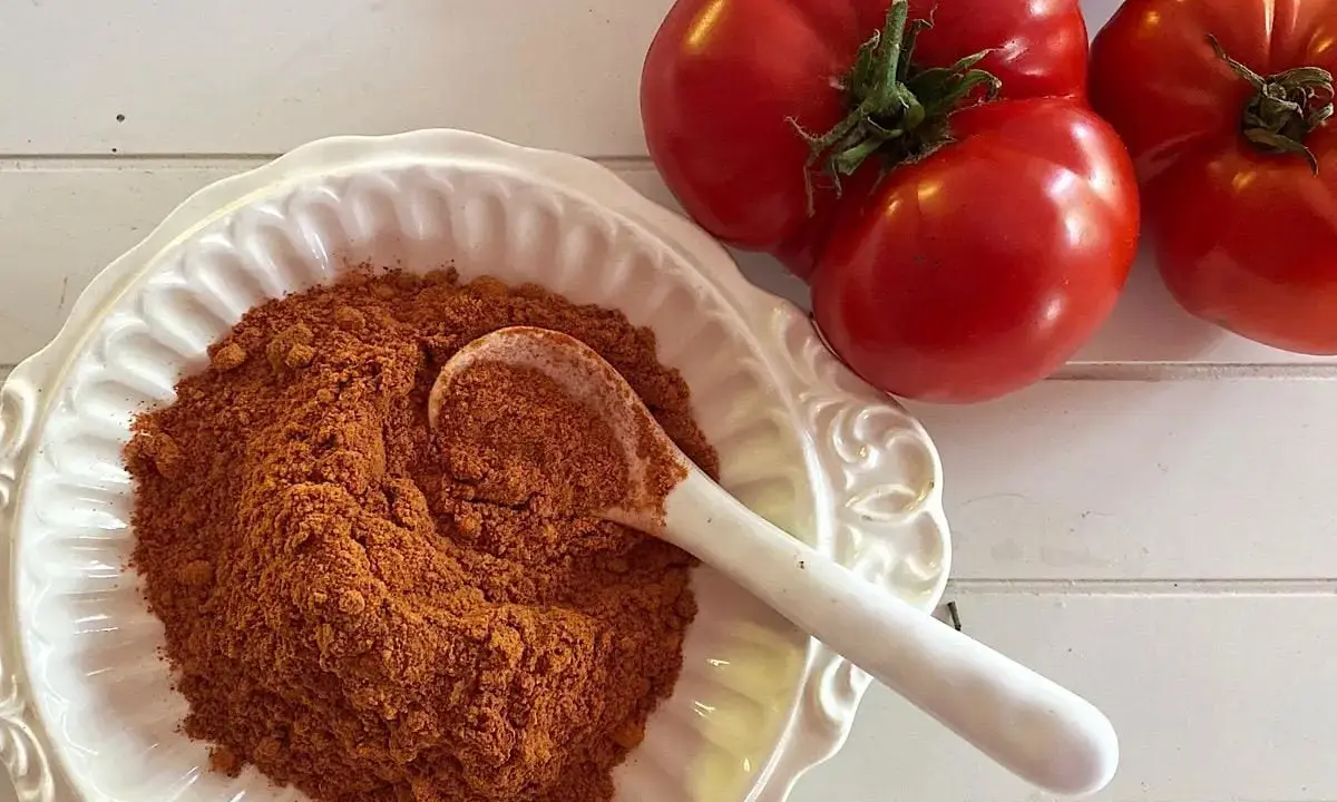 Unlocking Year-Round Flavor: The Versatility and Culinary Power of Tomato Powder