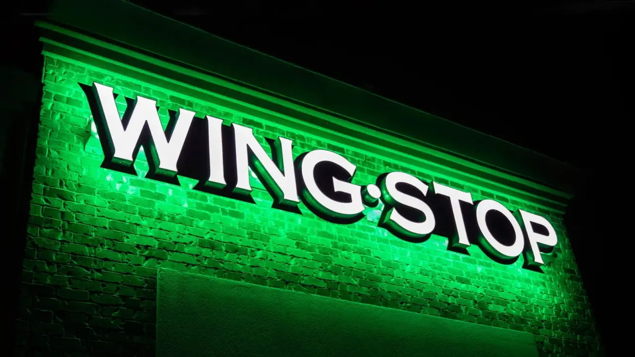 Wingstop Navigates Continued Sales Turbulence: A Deep Dive into the Brand’s 2026 Turnaround Strategy